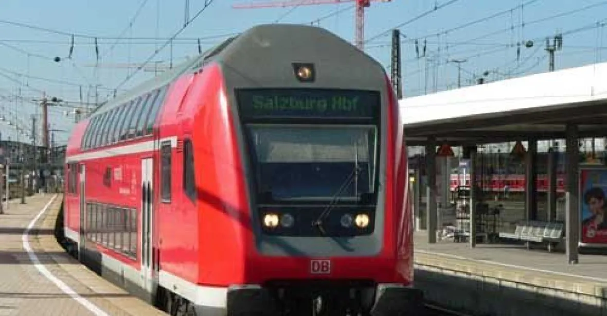 Deutsche Bahn plánují zrušit noční vlaky, cestující se bouří