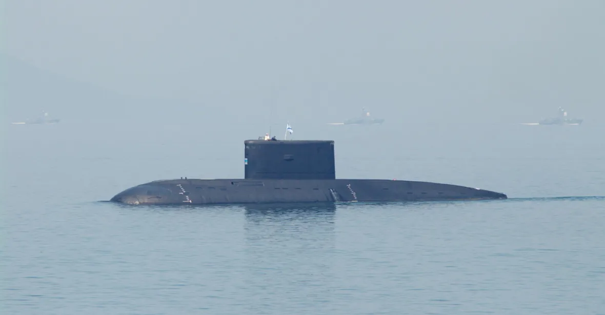 Za ruskou flotilou se k Sýrii vydaly i válečné ponorky s řízenými střelami