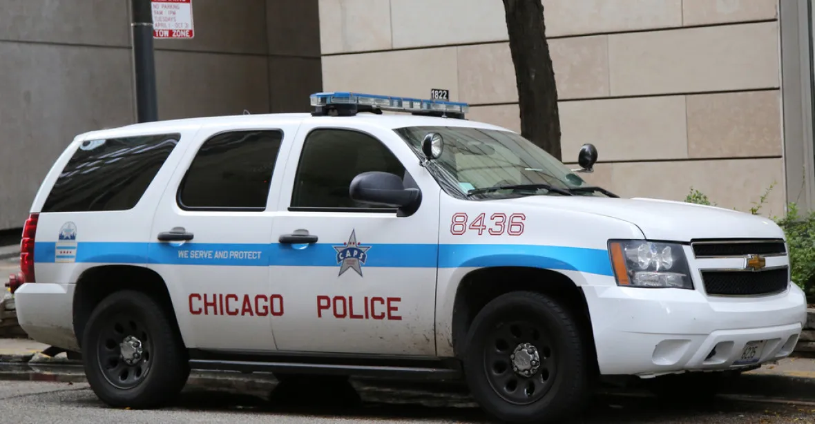 Násilnosti v Chicagu pokračují, střílelo se i na pietním setkání