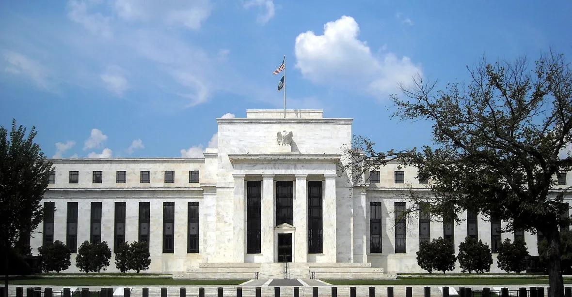 Americký Fed zvýšil základní sazbu o čtvrt procentního bodu