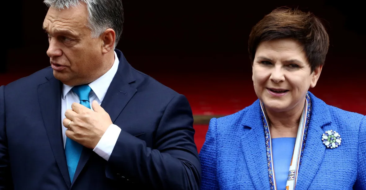 Evropská komise je jako inkvizice, podpořil Orbán Polsko