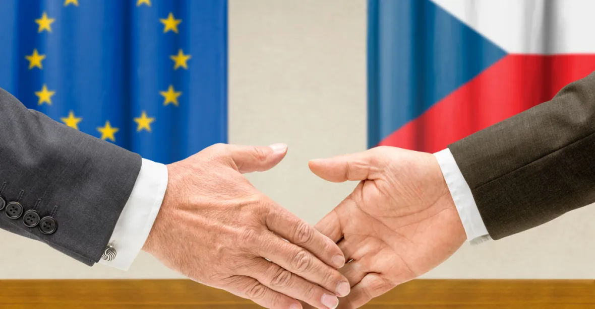 Senát schválil novelu ohledně pracovníků z EU. Česko se asi vyhne sankcím