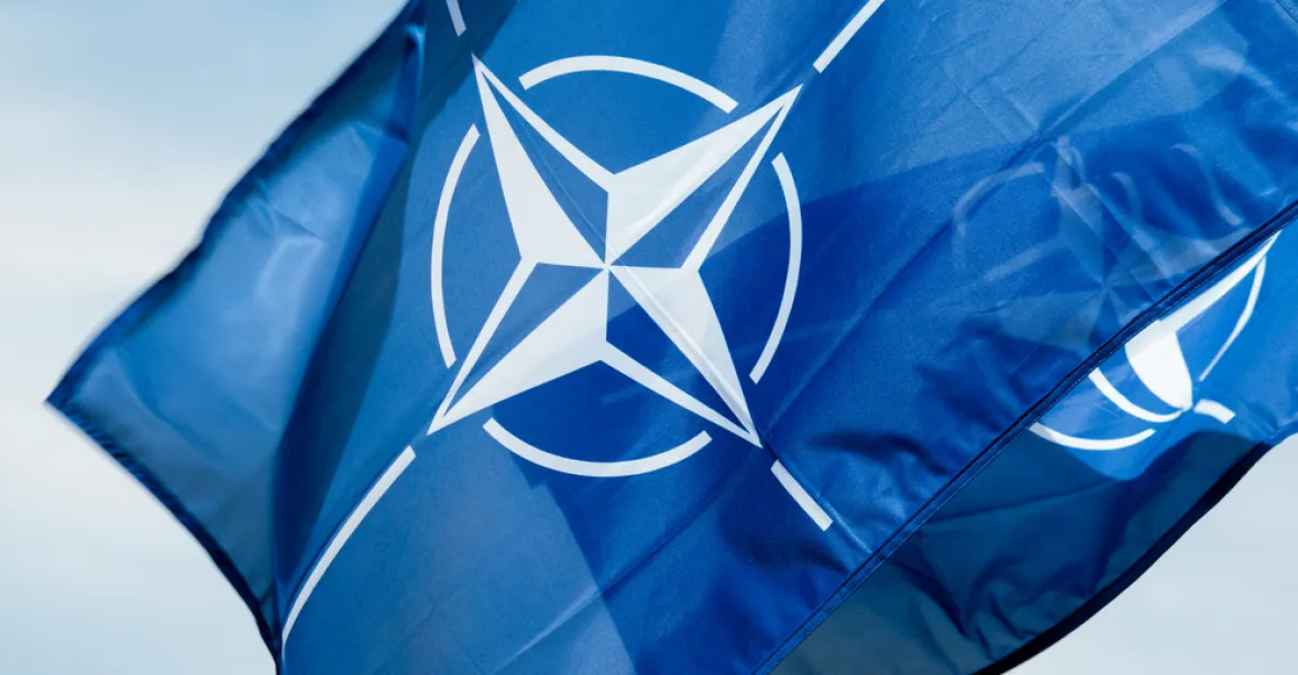 Česko musí zůstat v NATO a EU