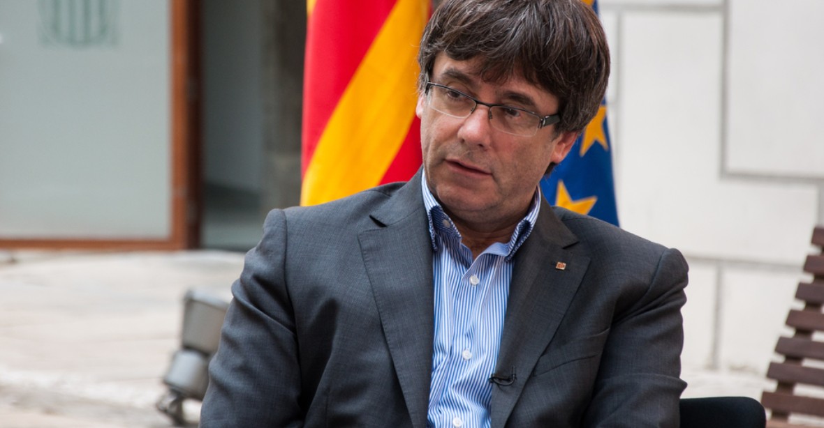 Puigdemont vyzval ke sjednocení separatistů. Brusel už má žádost na jeho zatčení