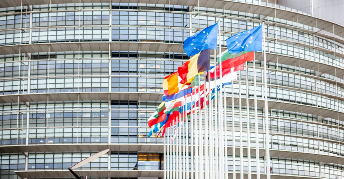 Evropo, vpřed! Evropský parlament chystá kampaň proti euroskeptikům