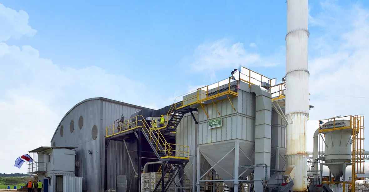 Křetínského EPH koupil v Itálii dvě elektrárny na biomasu