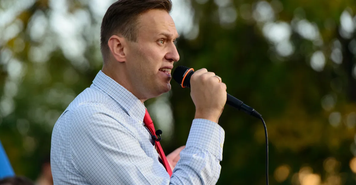 Úřady zamítly kandidaturu Navalného. Předák opozice vyzval k bojkotu voleb