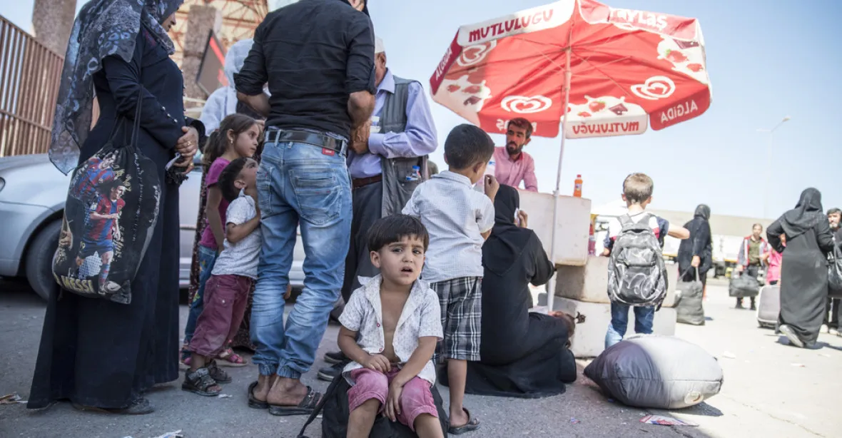 Německo opět povolí slučování rodin migrantů