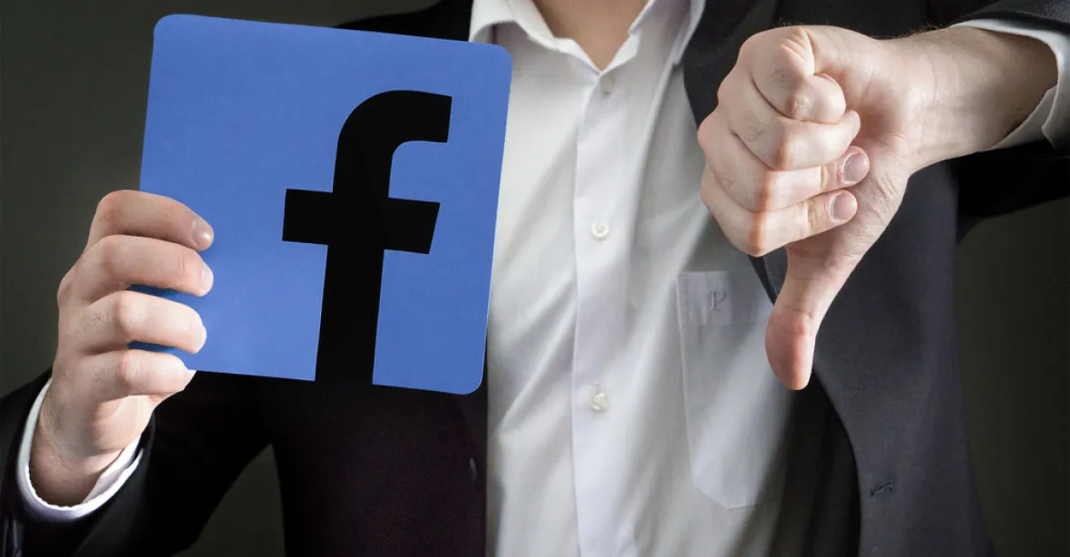 Facebook testuje „palec dolu“. Dělá něco jiného, než by uživatel čekal