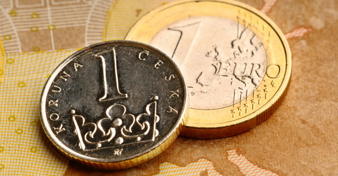 Euro nechceme, říká Babiš. Kurzu 20 ku jedné by podle něj „netleskali ani exportéři“