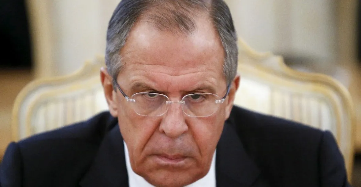 Rusko vrací úder: vypoví spojencům diplomaty a zavře konzulát USA