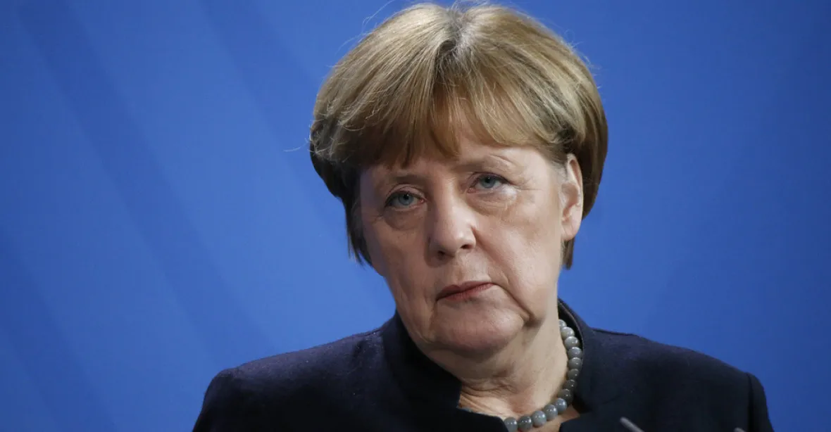 Merkelová k Pellegrinimu: Očekávám, že uděláte vše pro vyřešení vraždy Kuciaka