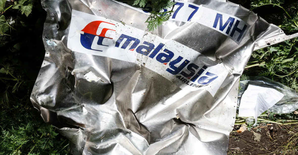„Nikdo nebude mluvit s Ruskem řečí ultimát“. Moskva odmítá přiznat sestřelení letu MH17