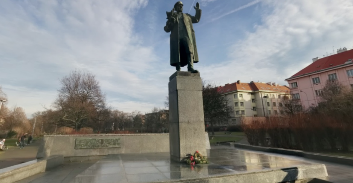 Ruské velvyslanectví v Praze popírá podíl Koněva na okupaci 1968