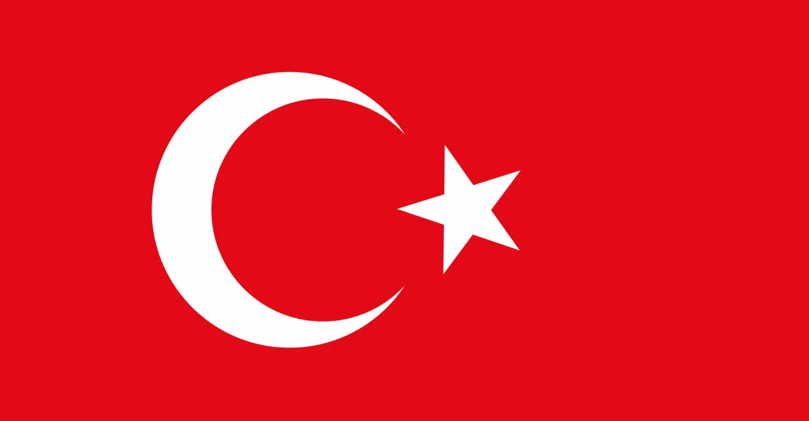 Turecko ruší výjimečný stav, ale chystá protiteroristický zákon