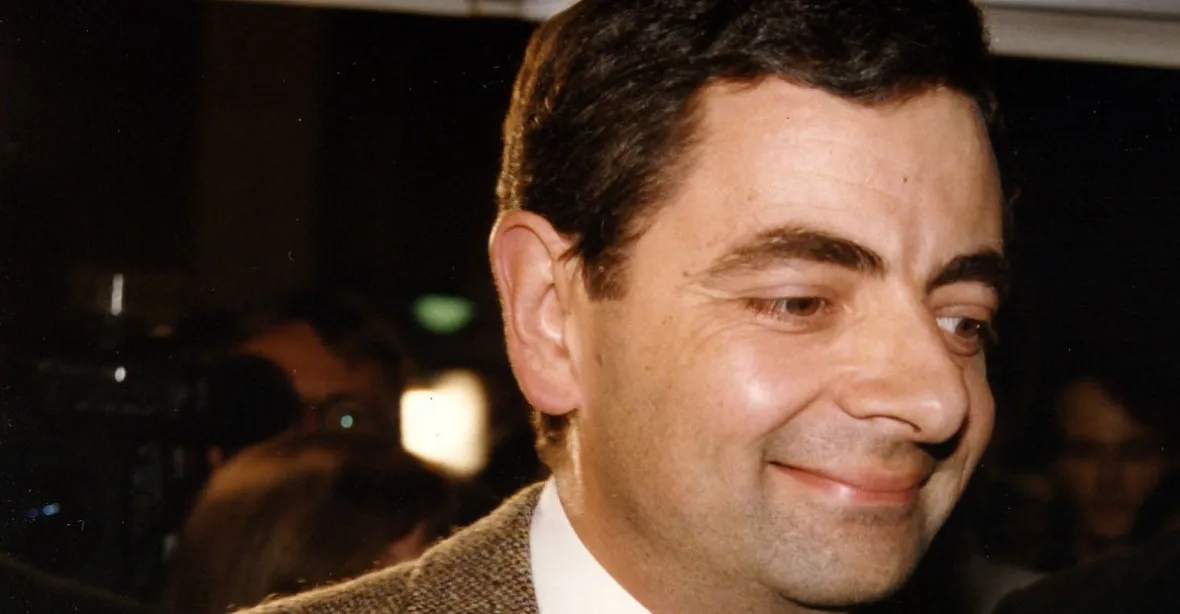 „Mr. Bean“ se zastal Johnsona kritizovaného za výrok o burkách