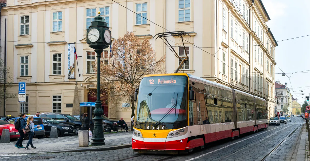 Levice chce dopravu v Praze zcela zdarma. „Ať vydělají noční zásobovací tramvaje“