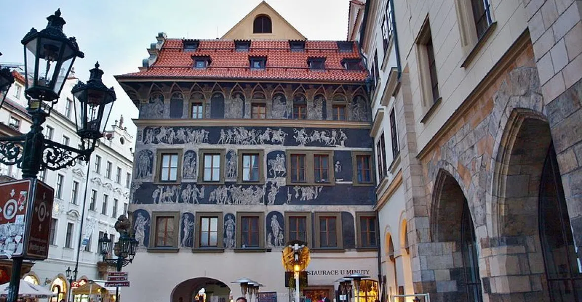 Praha nebude rekonstruovat radniční domy na Staroměstském náměstí