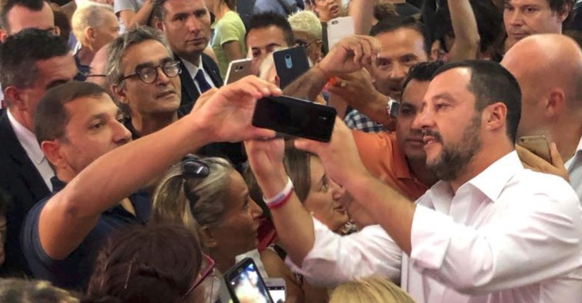 Salvini čelí kritice za výrok o otrocích. Migranty jsem bránil, tvrdí