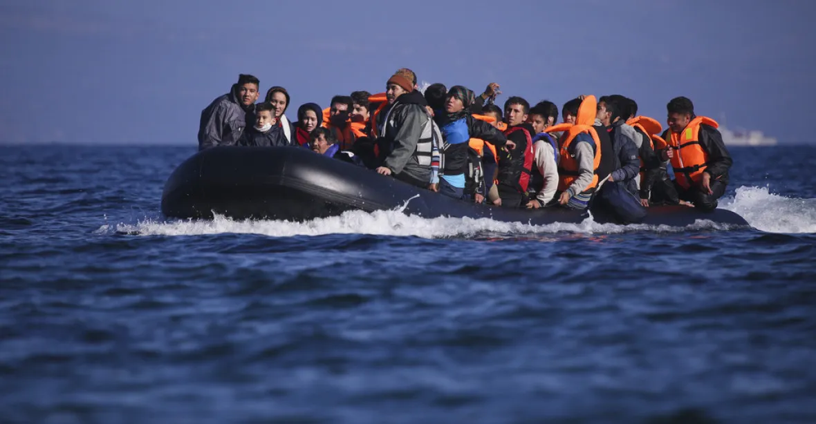 U marockých břehů se utopilo 34 běženců