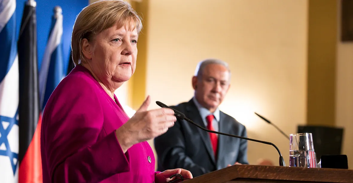 Írán nesmí získat jaderné zbraně, řekla Merkelová v Izraeli. Tomu se nezamlouvá deal EU s Teheránem