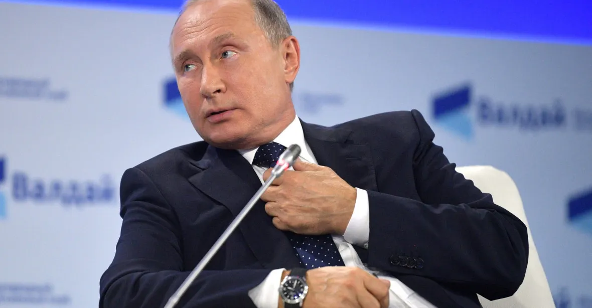 Putin varoval Ukrajinu před osudem ‚zločinné‘ Gruzie. Nemá jít ve stopách Saakašviliho