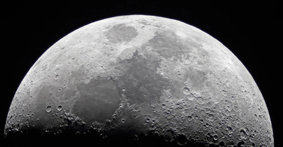 Číňané vysílají modul na „temnou stranu“ Měsíce. Má za úkol stvořit první živé organismy