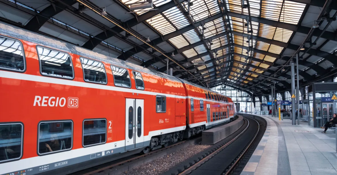 Železniční provoz v Německu se po výstražné stávce pomalu vrací k normálu