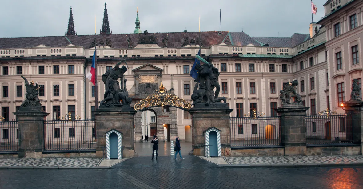 Vraťte Pražský hrad veřejnosti. Politici STAN žádají Zemana o zrušení kontrol