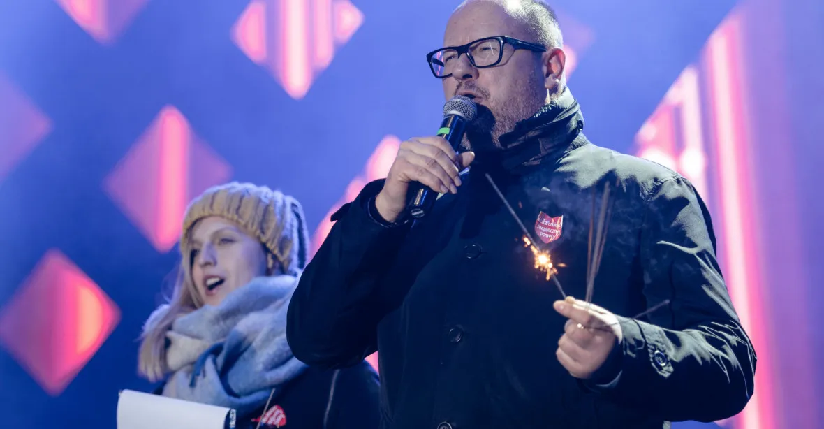 Se zavražděným starostou Gdaňsku se rozloučily desetitisíce Poláků
