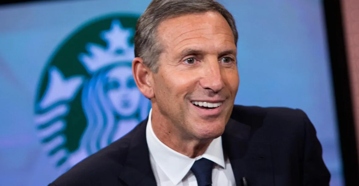Z kavárníka prezidentem. Exšéf Starbucks Schultz pomýšlí na Bílý dům. Od demokratů zní kritika