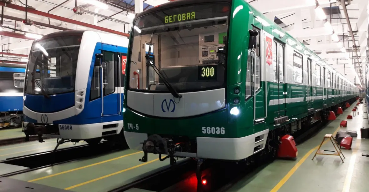 V Petrohradu jezdí nové metro od Škody
