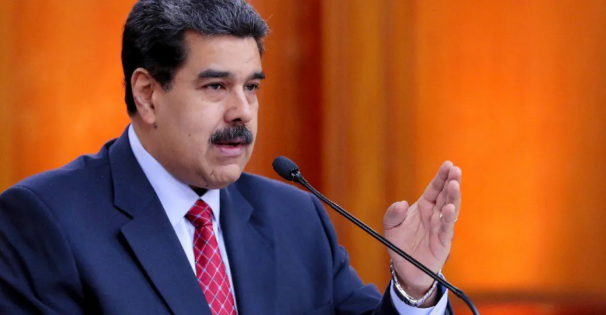 Maduro otočil. Je ochoten vypsat předčasné volby a jednat