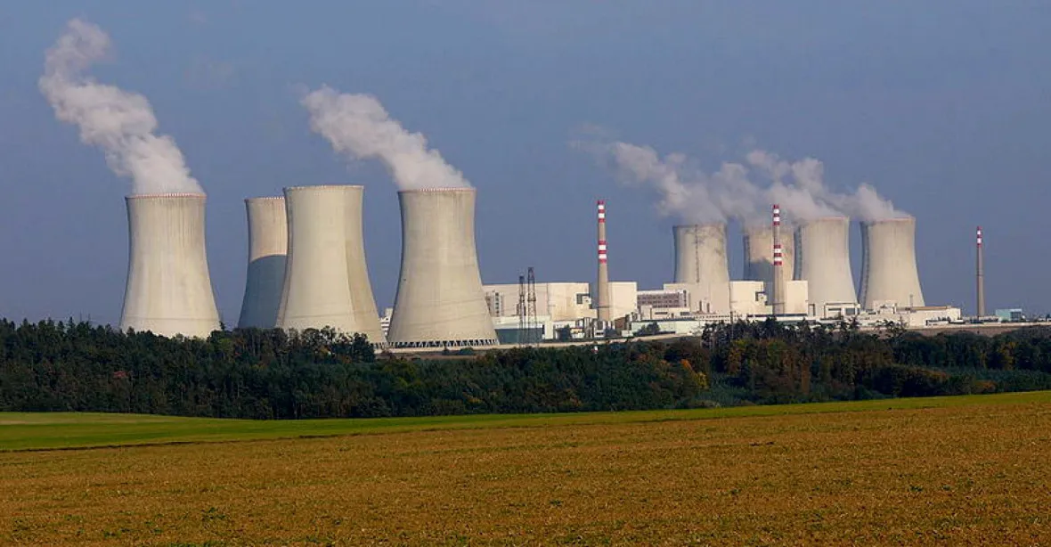 Nový jaderný zdroj by měl stavět ČEZ s garancí státu, řekla ministryně Nováková