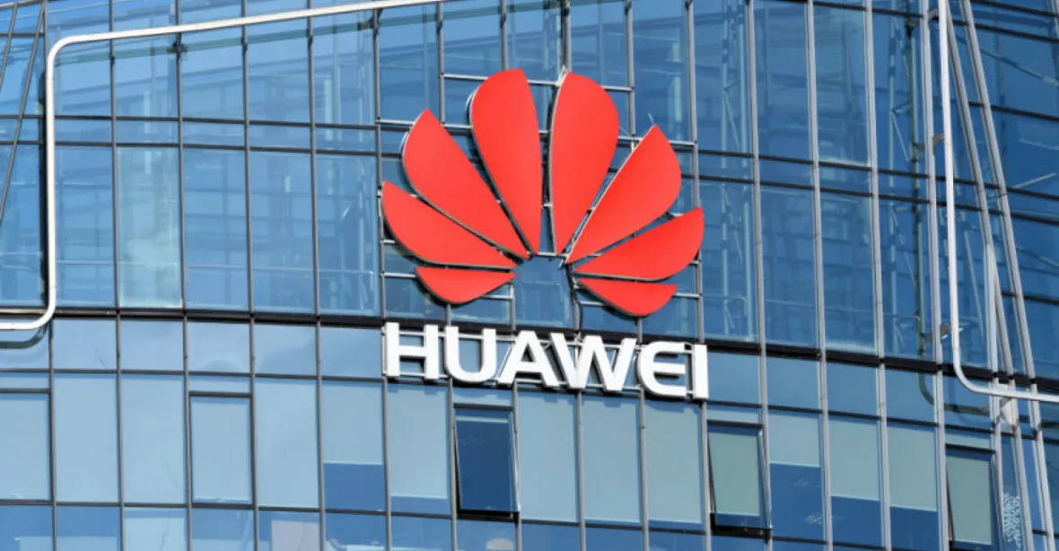 Technologie Huawei stále považujeme za riziko, sdělil čínské firmě NÚKIB v odpovědi