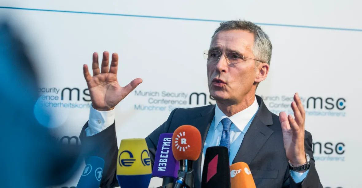 Vraťte se ke smlouvě o likvidaci raket, vyzval v Mnichově Rusko šéf NATO Stoltenberg