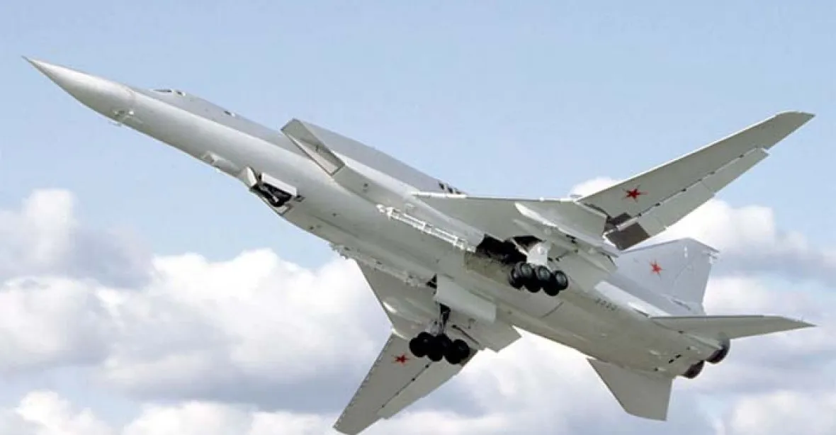Rusko rozmístilo na Krymu strategické bombardéry Tu-22M3