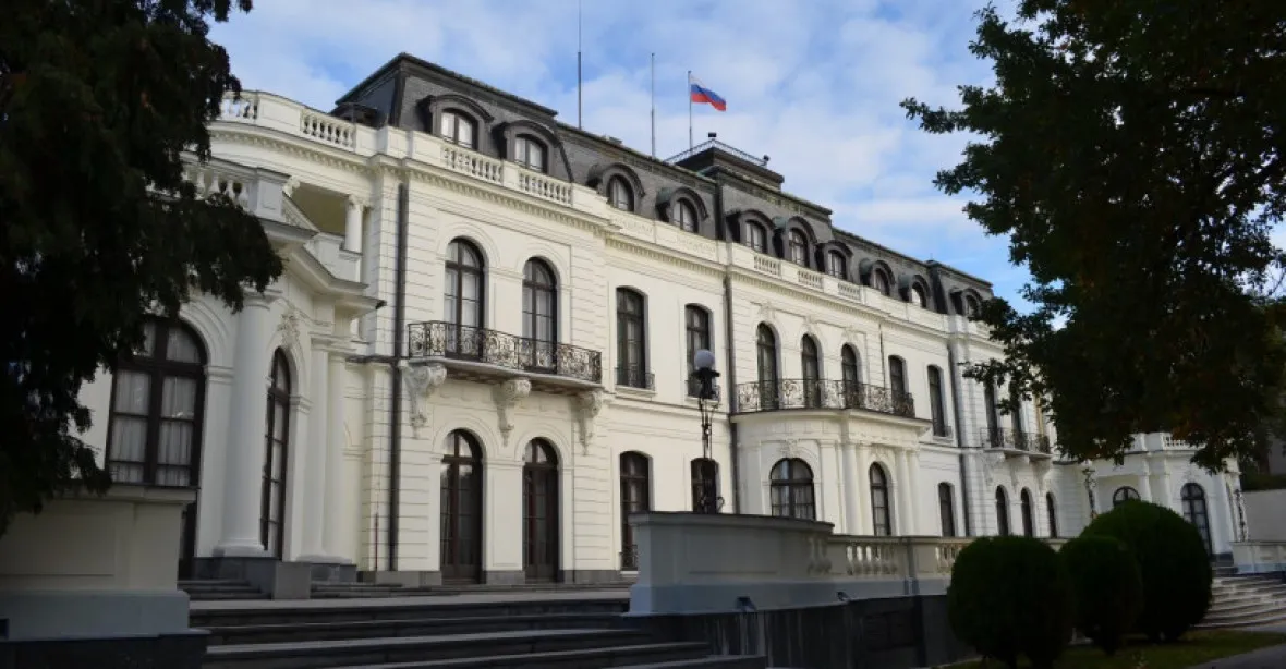 Moskva si předvolala velvyslance ČR. Česku vyčítá nařčení kolem pronájmu nemovitostí v Praze