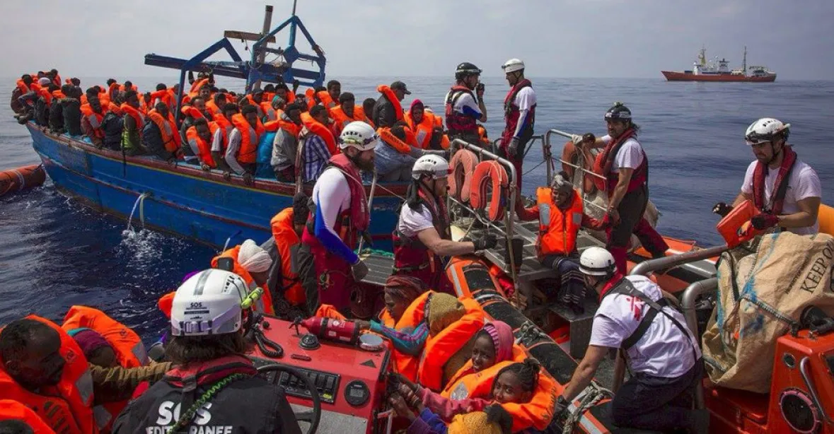 Pomozte nám, nebo do Evropy zamíří až 800 tisíc migrantů včetně džihádistů, varuje premiér Libye