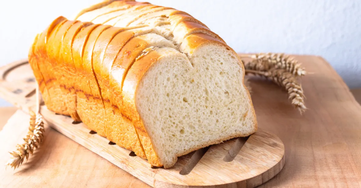 Odpověď na stomilionovou dotaci pro Agrofert. E-shop přestal nabízet chléb od Penamu
