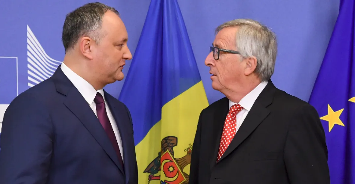 Moldavský ústavní soud zbavil prezidenta úřadu, nedržel se ústavy. Budou nové volby