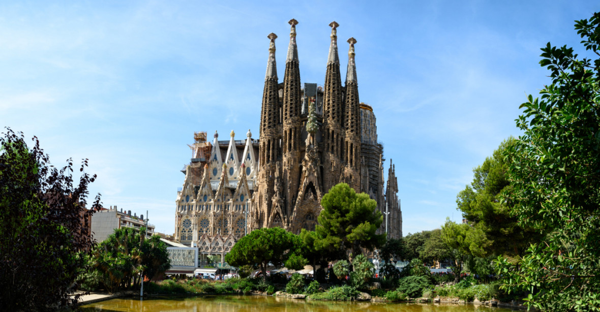 Nejznámější ilegální stavba světa. Sagrada Familia má po 137 letech stavební povolení