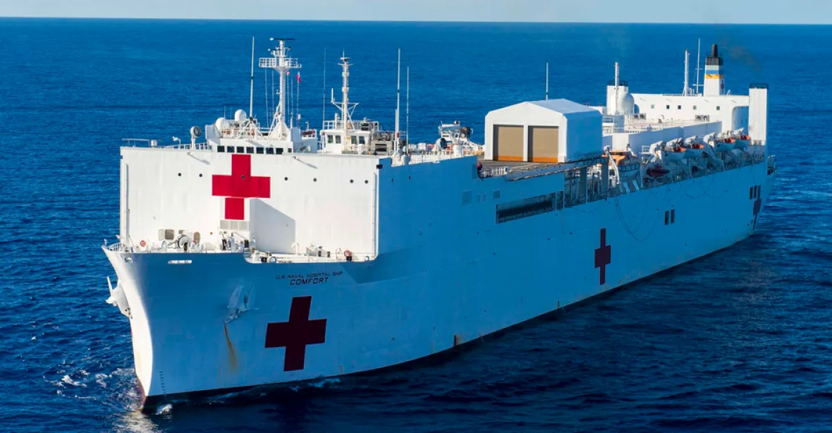 Z Miami vyplula nemocniční loď amerického námořnictva, pomůže uprchlíkům z Venezuely