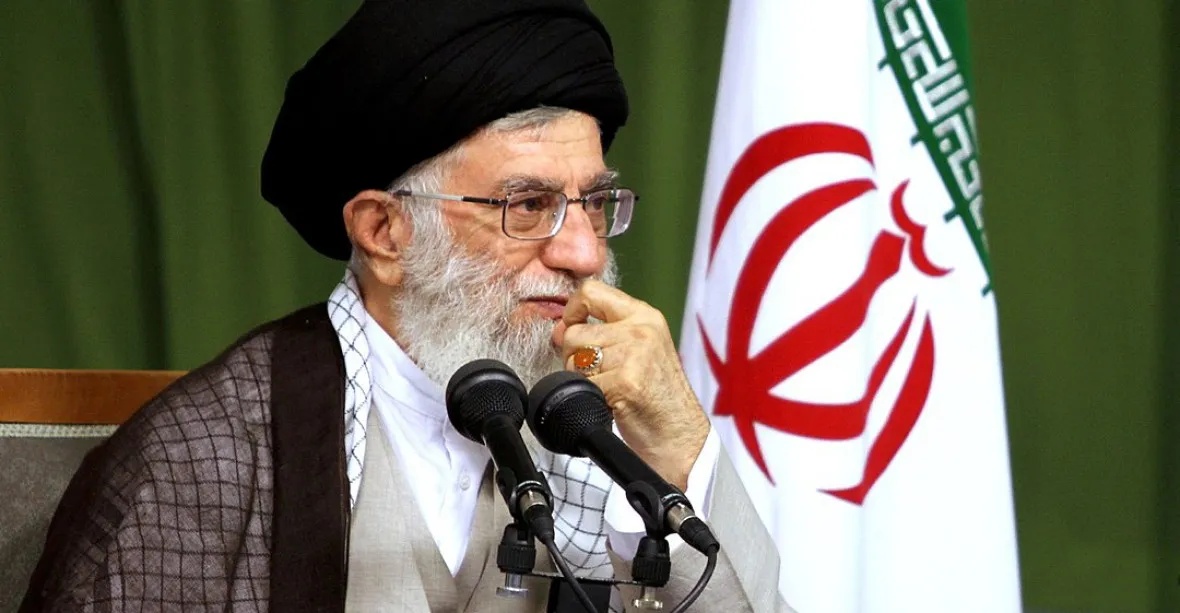 USA si sankcemi na Chameního trvale uzavřely diplomatické cesty, vzkázal Írán