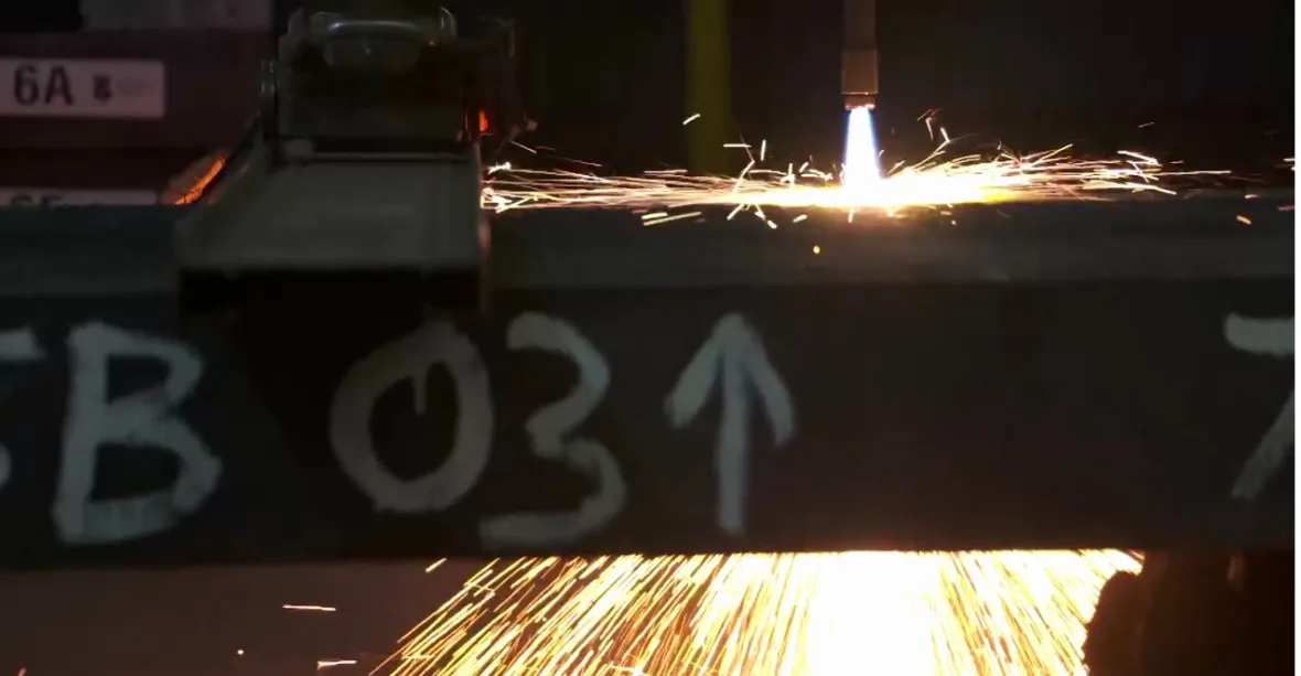 Ostravská huť sníží výrobu oceli o 20 %. Propouštět nebude