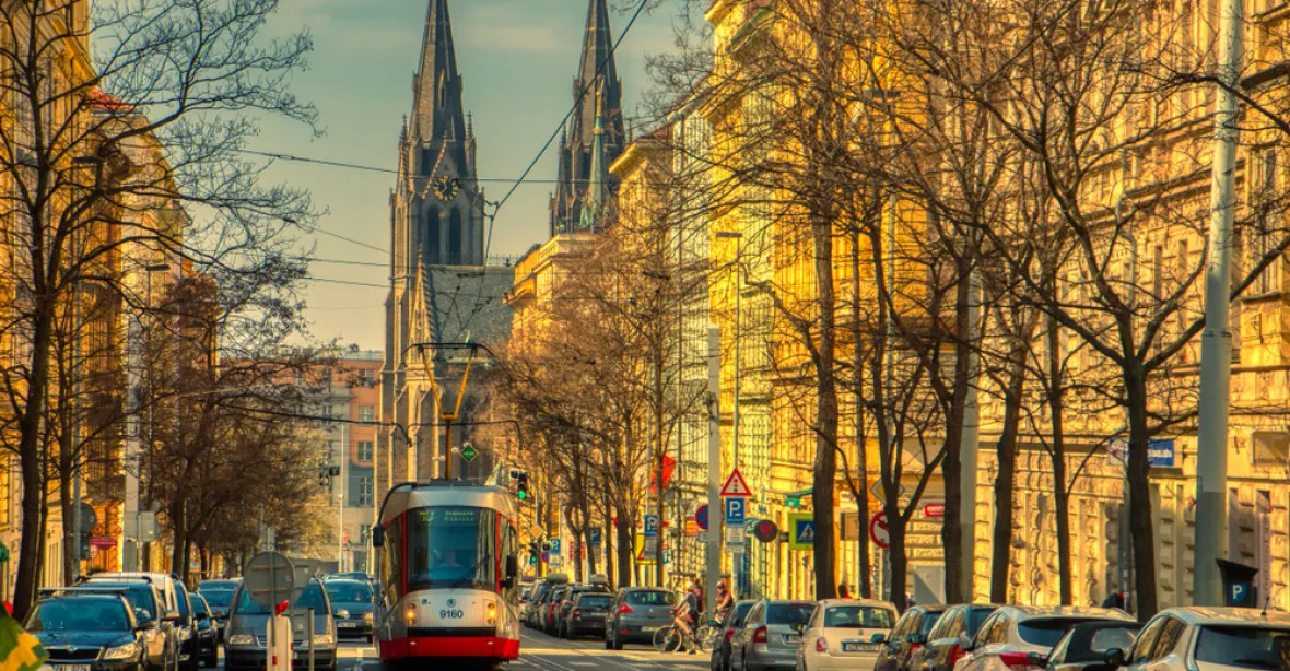 Téměř 100 000 lidí v Praze nadměrně zatěžuje hluk z dopravy