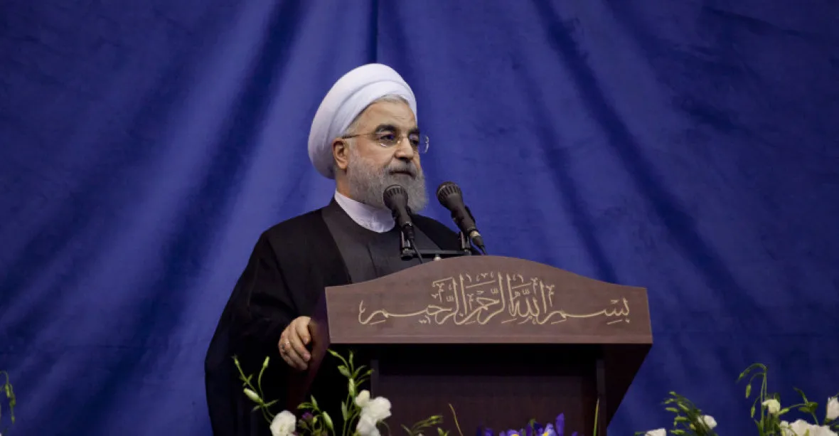 Írán nikdy nepřijme nabídku na vyjednávání s USA, řekl prezident Rúhaní