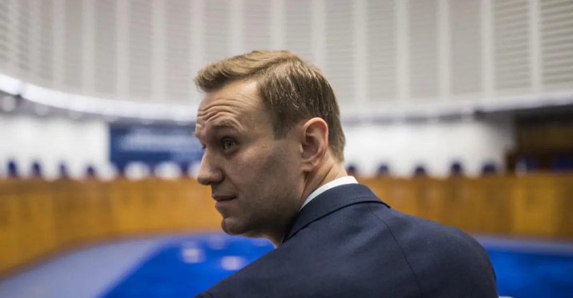 Ruská policie zasahovala po celé zemi proti kancelářím Navalného