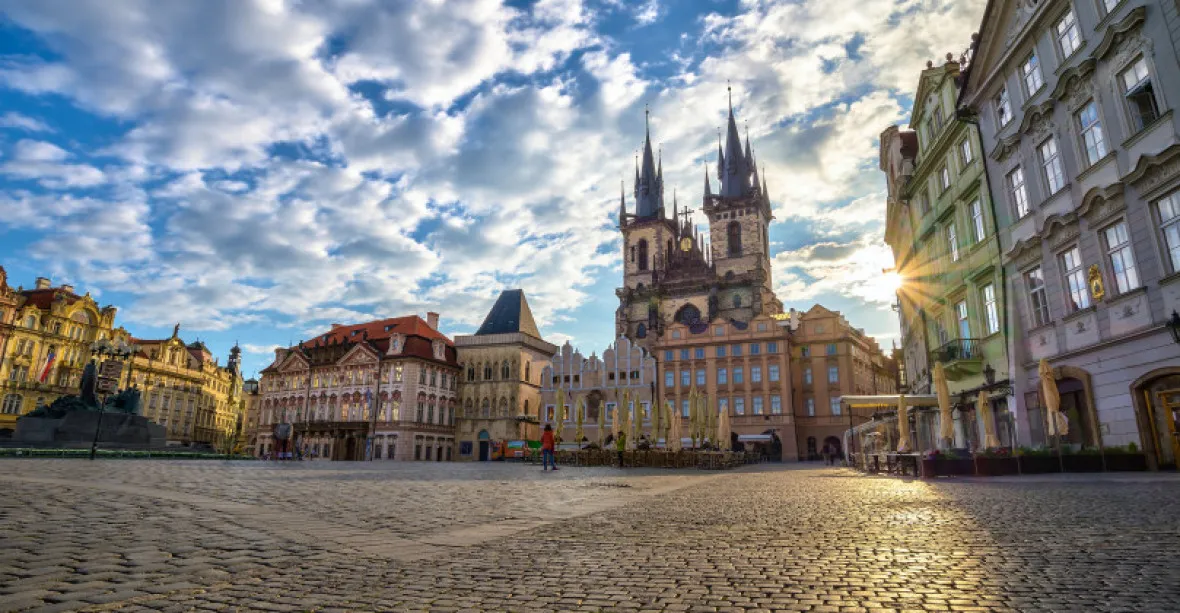 Historické centrum Prahy je v ohrožení, říká UNESCO a ukazuje na novou výstavbu