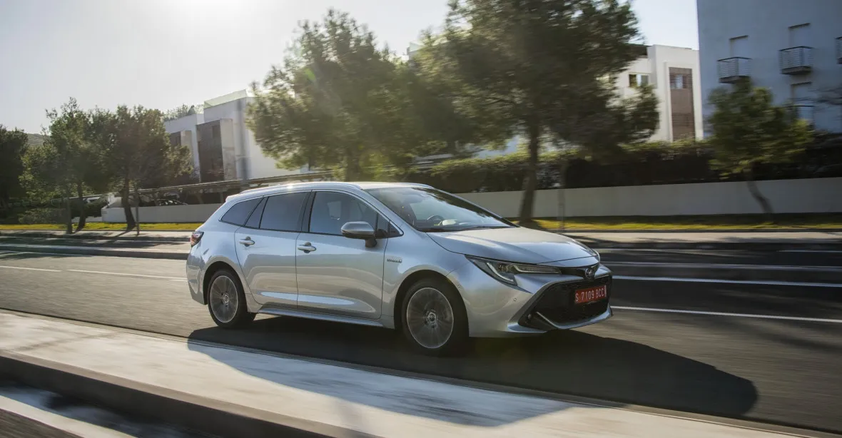 Toyota Corolla Touring Sports: Ideální hybrid?